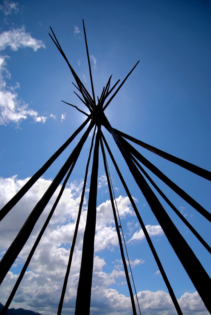tipi structure